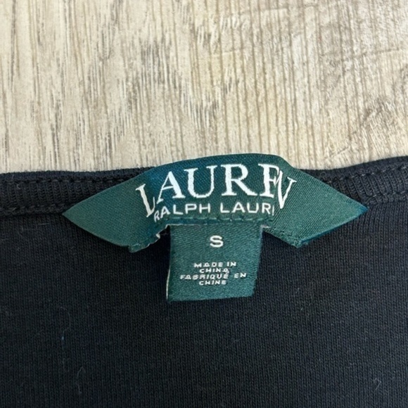 LAUREN Ralph Lauren women’s black vneck tee shirt top. 100% cotton. Like new - Picture 3 of 6